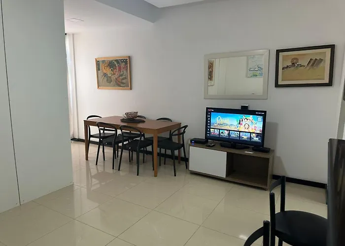 Apto Na Praia De Copacabana